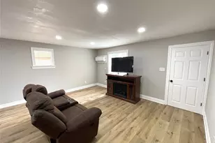 520 Avenue E, Conroe, TX 77301 - Photo 11