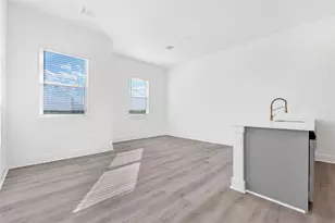 425 Alvia Run Ln, Houston, TX 77018 - Photo 13