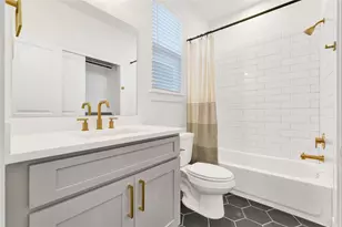 425 Alvia Run Ln, Houston, TX 77018 - Photo 29