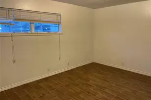 5122 S Jackwood St, Houston, TX 77096 - Photo 7