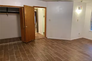 5122 S Jackwood St, Houston, TX 77096 - Photo 9