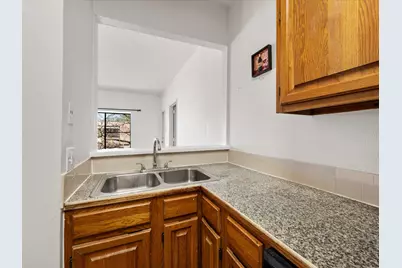 2211 S Braeswood Boulevard #23C, Houston, TX 77030 - Photo 9