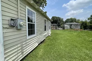 327 De Haven St, Houston, TX 77029 - Photo 3