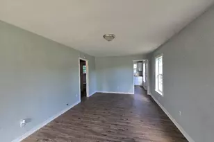 327 De Haven St, Houston, TX 77029 - Photo 3