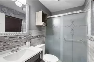 1318 Twinbrooke Dr, Houston, TX 77088 - Photo 9