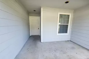 16396 Danika Oak Dr, Conroe, TX 77306 - Photo 3