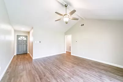 504 Avondale Lane, Friendswood, TX 77546 - Photo 3