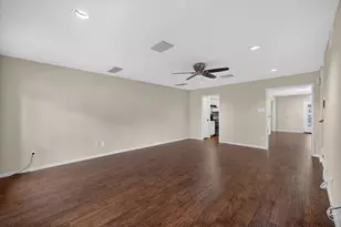 14328 Misty Meadow Ln, Houston, TX 77079 - Photo 7