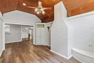 2801 Briar Grove Cir, Bryan, TX 77802 - Photo 17