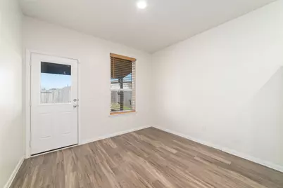 7227 Hobby Wind Ridge Drive, Houston, TX 77075 - Photo 17