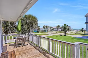 4207 Maison Rouge Ct, Galveston, TX 77554 - Photo 33