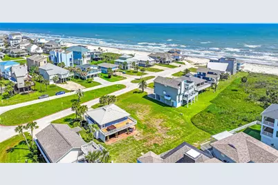 4207 Maison Rouge Court, Galveston, TX 77554 - Photo 41