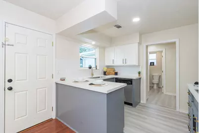 5834 Overdale Street, Houston, TX 77033 - Photo 7