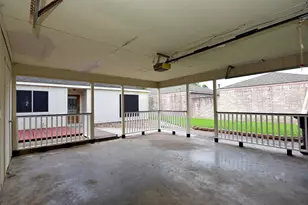 16222 Queensdale Dr, Houston, TX 77082 - Photo 7