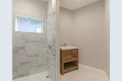 5302 Tarawa Road, Houston, TX 77033 - Photo 9