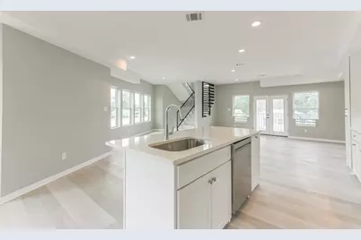 5302 Tarawa Road, Houston, TX 77033 - Photo 15