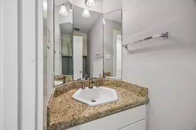 5813 Darling Street #A, Houston, TX 77007 - Photo 9