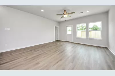 1989 Brookpointe Lane, Dayton, TX 77535 - Photo 9