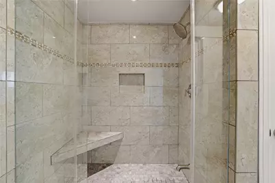 5012 Irvington Boulevard, Houston, TX 77009 - Photo 9