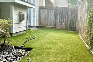 5018 Dickson St, Houston, TX 77007 - Photo 3