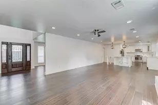 10602 Riverview Dr, Houston, TX 77042 - Photo 15