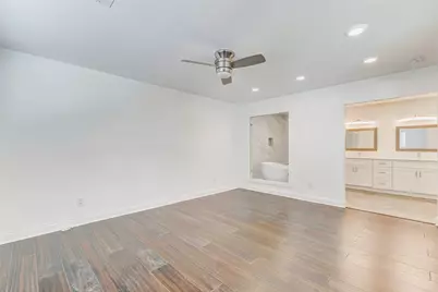10602 Riverview Drive, Houston, TX 77042 - Photo 25