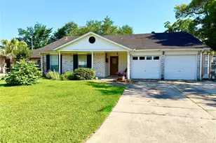 1201 N Heron Dr, Seabrook, TX 77586 - Photo 1