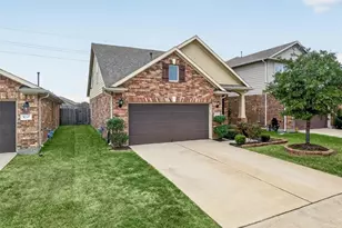 8151 Aleppo Pine Ln, Cypress, TX 77433 - Photo 3