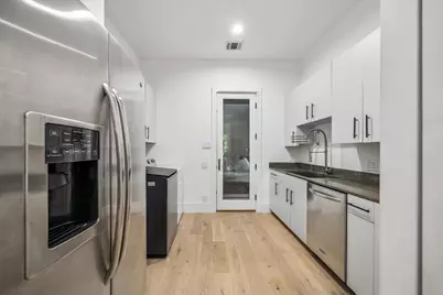 1601 Pine Chase Drive, Houston, TX 77055 - Photo 11