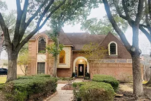 14907 Alderwick Dr, Sugar Land, TX 77498 - Photo 33