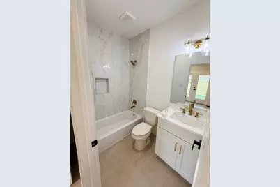 102 Sylvester Road #B, Houston, TX 77009 - Photo 13