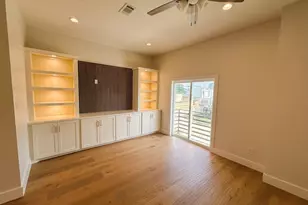 102 Sylvester Rd, Houston, TX 77009 - Photo 23