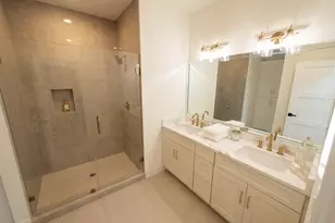 102 Sylvester Rd, Houston, TX 77009 - Photo 39