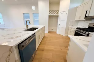 102 Sylvester Rd, Houston, TX 77009 - Photo 21