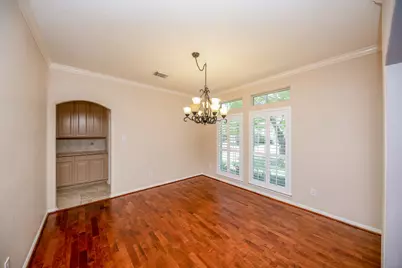 14203 Alamosa Court, Sugar Land, TX 77498 - Photo 9