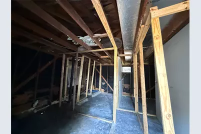 1709 Hussion Street, Houston, TX 77003 - Photo 23