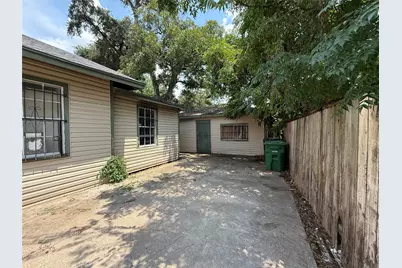 1709 Hussion Street, Houston, TX 77003 - Photo 7