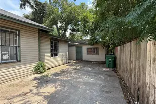 1709 Hussion St, Houston, TX 77003 - Photo 7