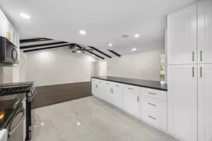 6934 Heron Dr, Houston, TX 77087 - Photo 19