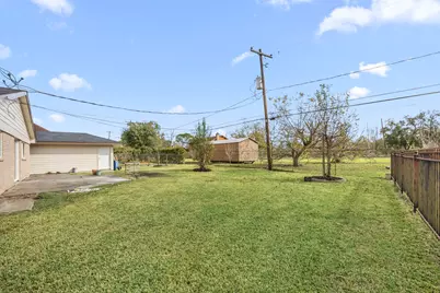 6934 Heron Drive, Houston, TX 77087 - Photo 45