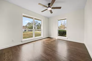 6934 Heron Dr, Houston, TX 77087 - Photo 31