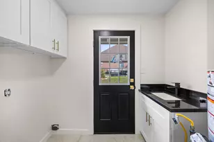 6934 Heron Dr, Houston, TX 77087 - Photo 37