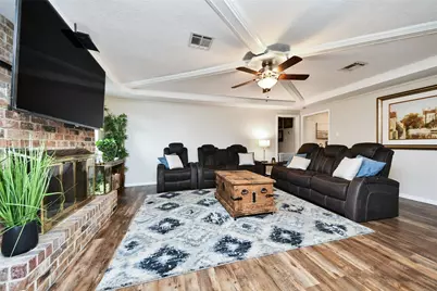 203 Ridgewood Drive, Oak Ridge North, TX 77386 - Photo 19