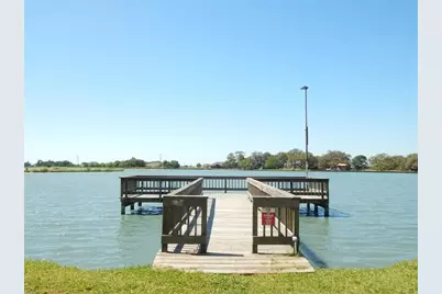 1793 Apache, Angleton, TX 77515 - Photo 9