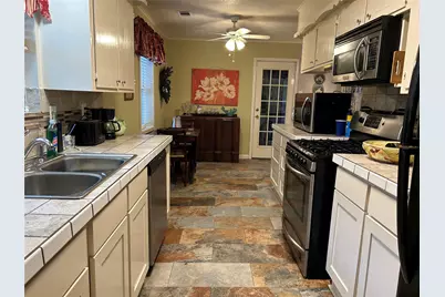 2401 Peach Lane, Pasadena, TX 77502 - Photo 11