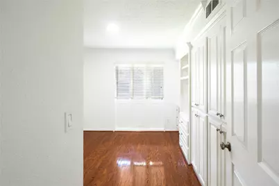 6521 Bayou Glen Road, Houston, TX 77057 - Photo 5
