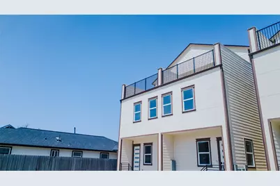 819 North Loop, Houston, TX 77022 - Photo 3