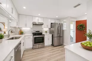 5005 Georgi Ln, Houston, TX 77092 - Photo 9
