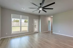 3722 Sage Ln, Huntsville, TX 77340 - Photo 11