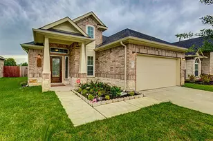 1251 S Maple Dr, Katy, TX 77493 - Photo 1